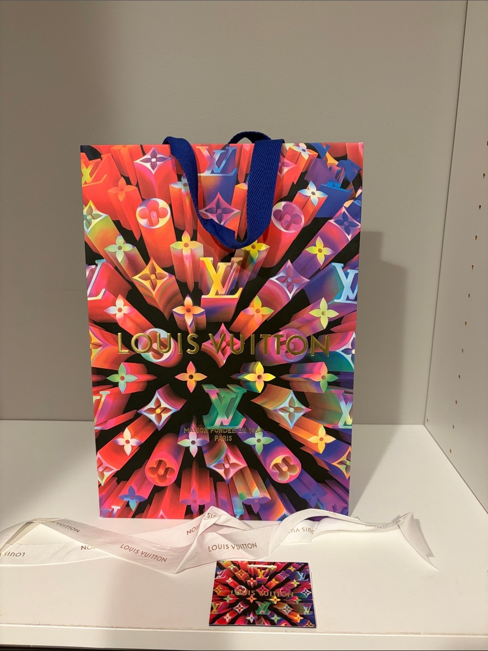 Holiday 2019 Limited Edition Louis Vuitton Multicolor Monogram bag w gift tag 🏷️